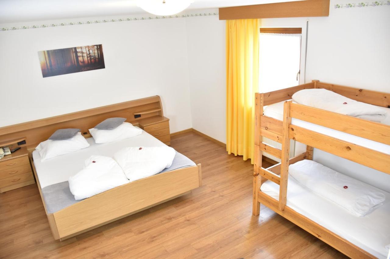 Almhotel Bergerhof Sarentino Экстерьер фото
