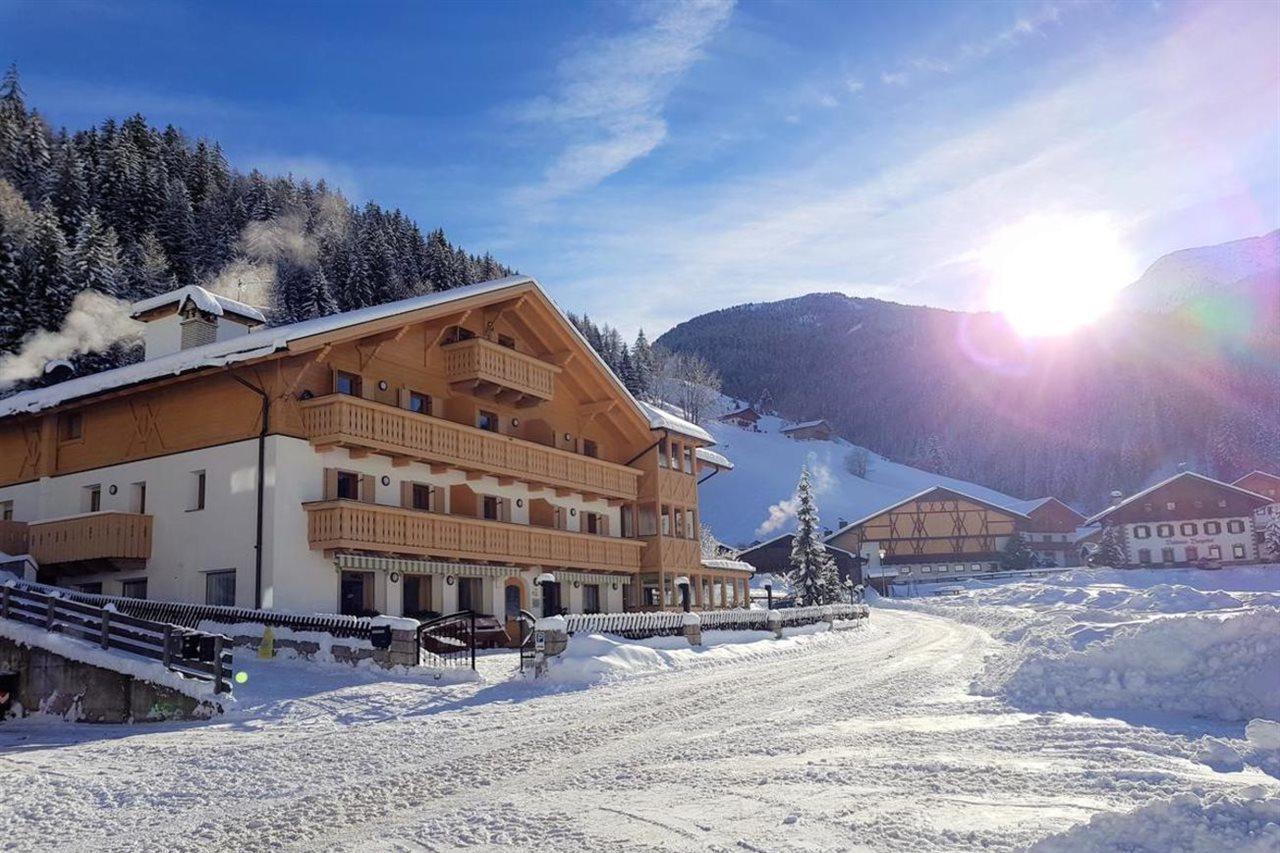 Almhotel Bergerhof Sarentino Экстерьер фото